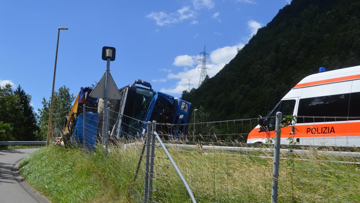 La polizia è giunta sul posto per agevolare le operazioni di soccorso e recupero