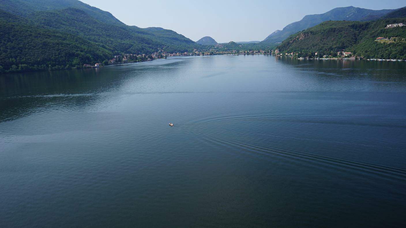 Il lago di Lugano verso Porto Ceresio