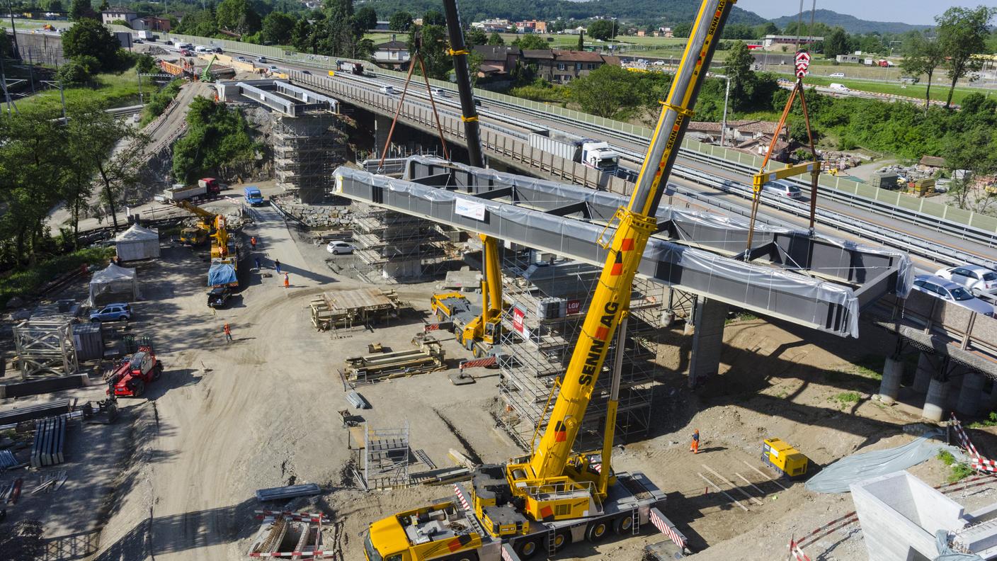 I lavori allo svincolo autostradale di Mendrisio