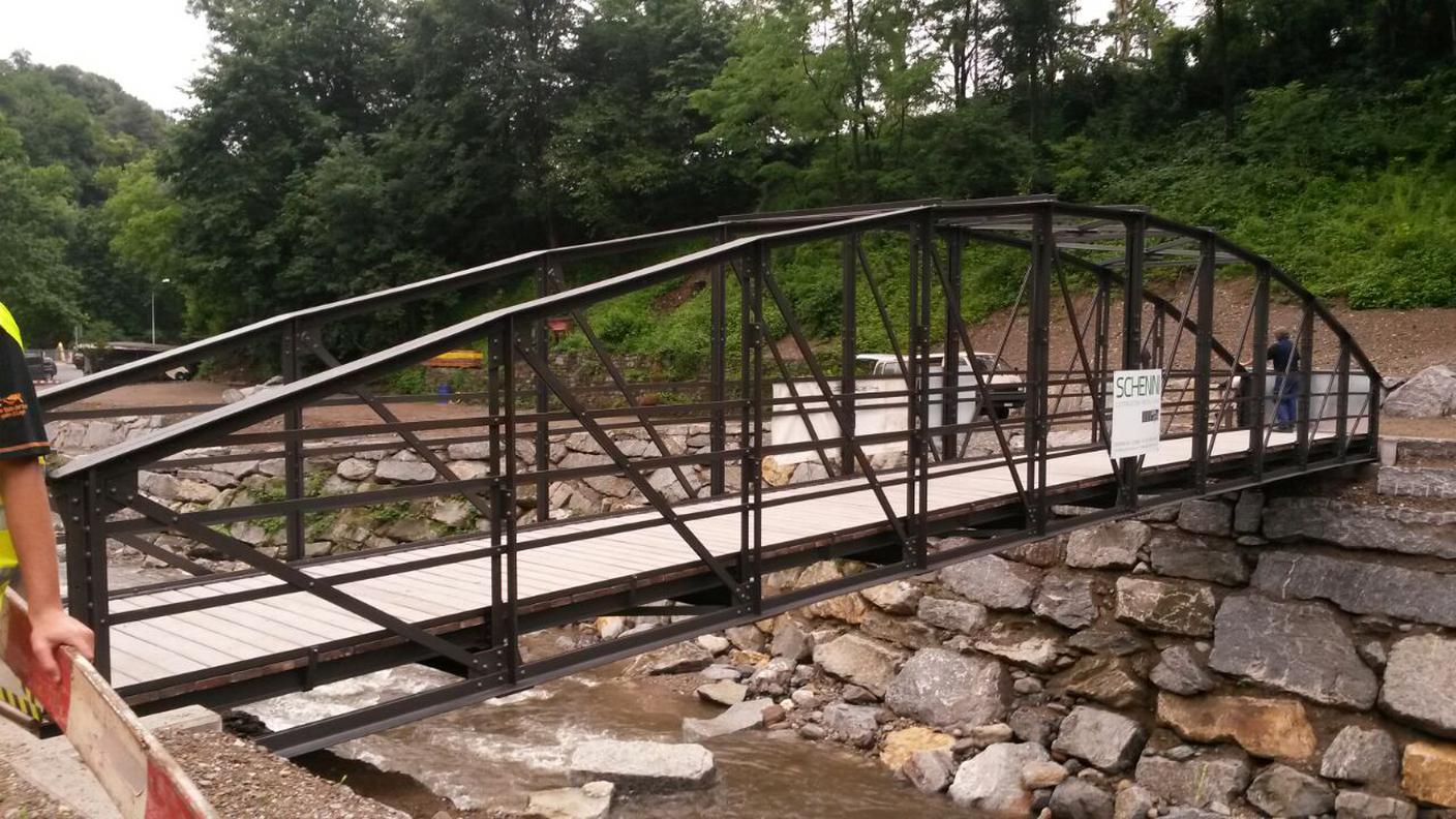 La nuova collocazione della passerella metallica è presso Ponte di Valle