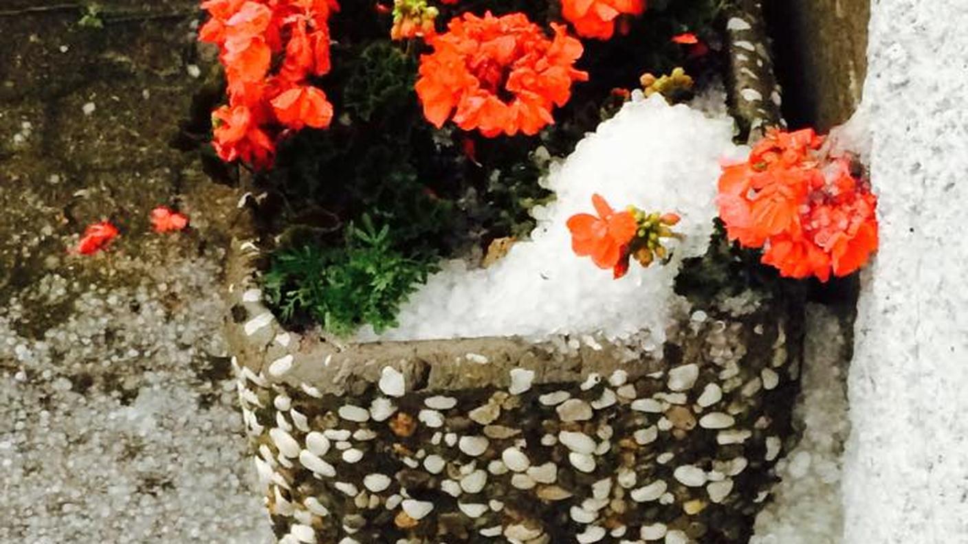 Foto di un lettore scattata venerdì pomeriggio in Val di Blenio