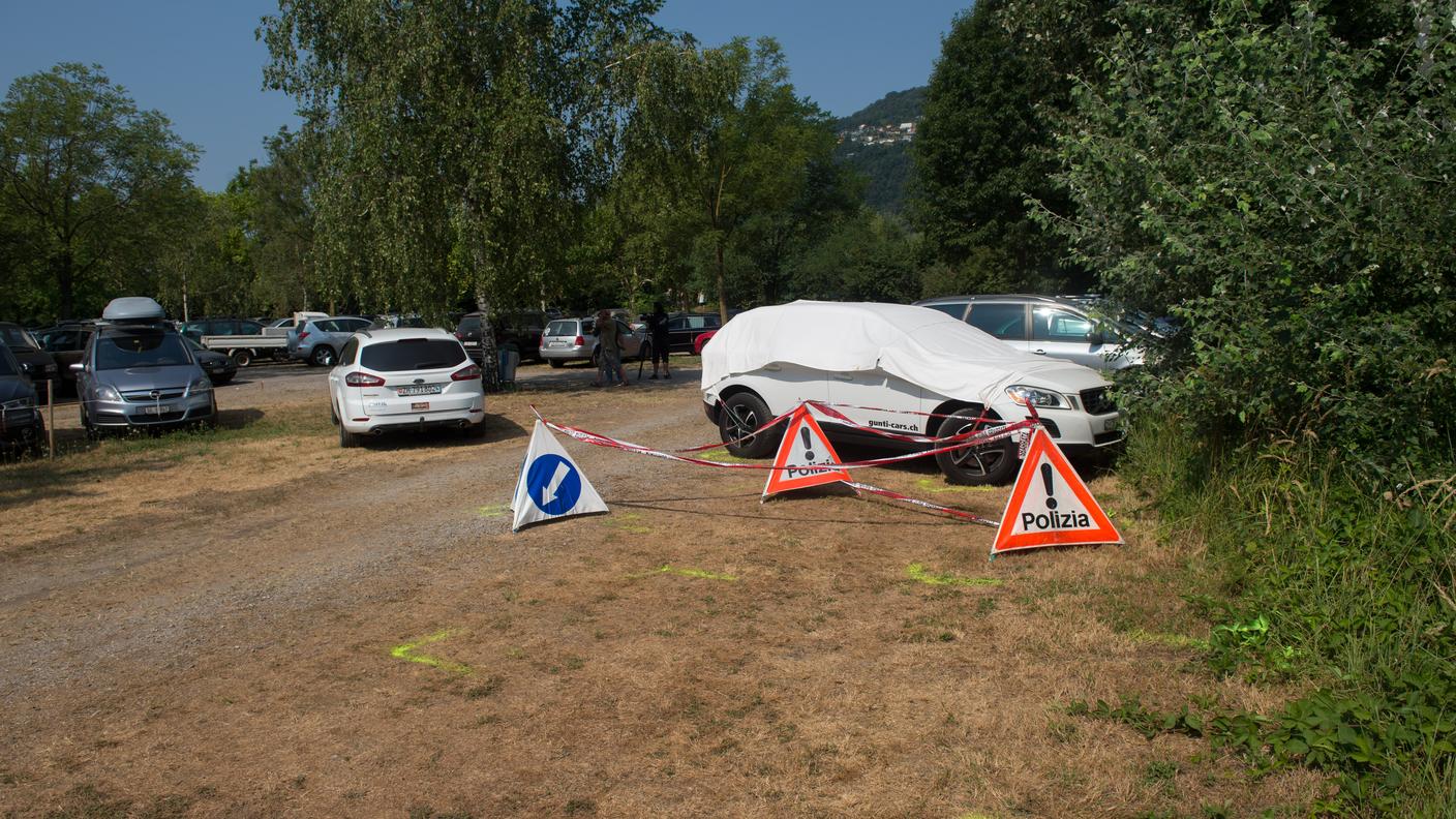 Il parcheggio dove è stata dimenticata chiusa in automobile la piccola