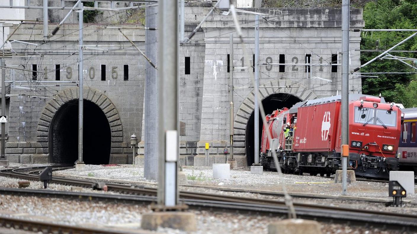 Il portale del tunnel a Briga