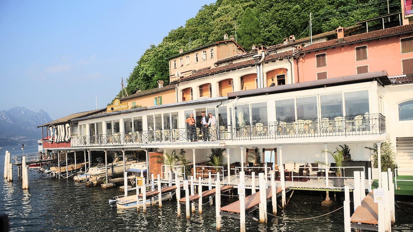 Il grotto Caprino in una immagine d'archivio