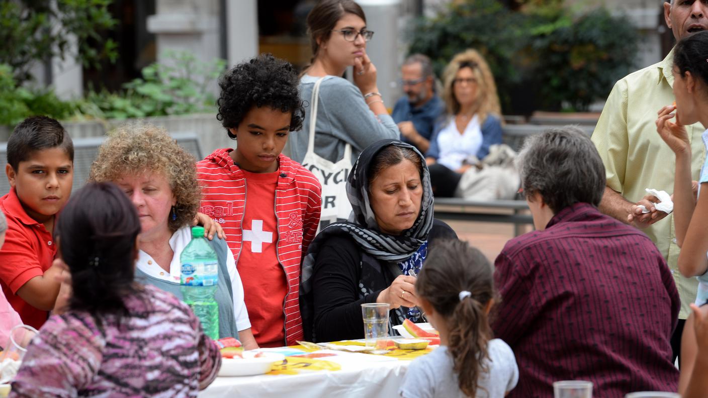 Chiasso: 3a edizione festa nazionale del primo di agosto senza frontiere. Nella foto scorcio su Piazza Indipendenza durante la manifestazione all'insegna della multiculturalità, solidarietà ed il plurilinguismo 