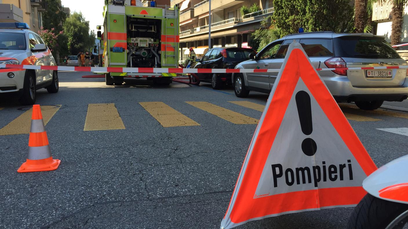 La polizia ha isolato la zona