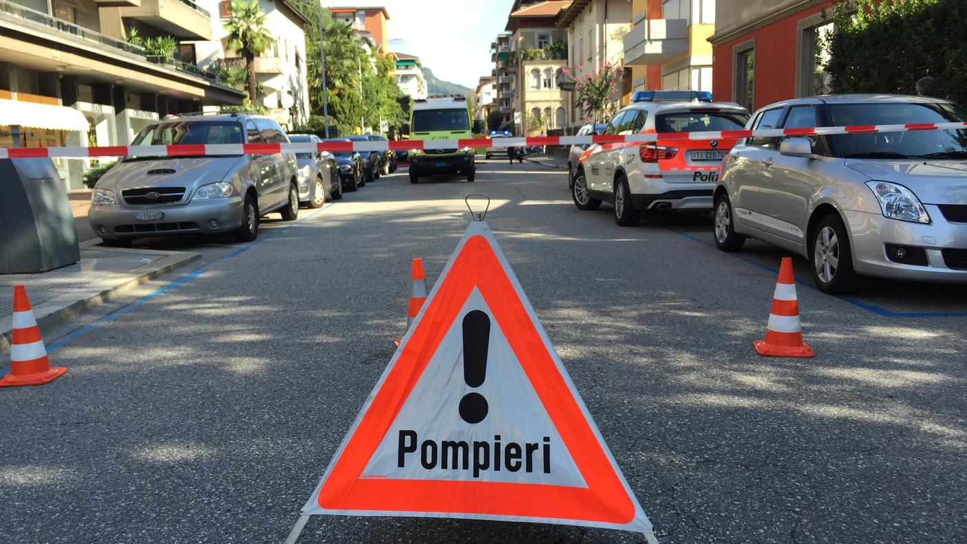 La polizia ha isolato la zona