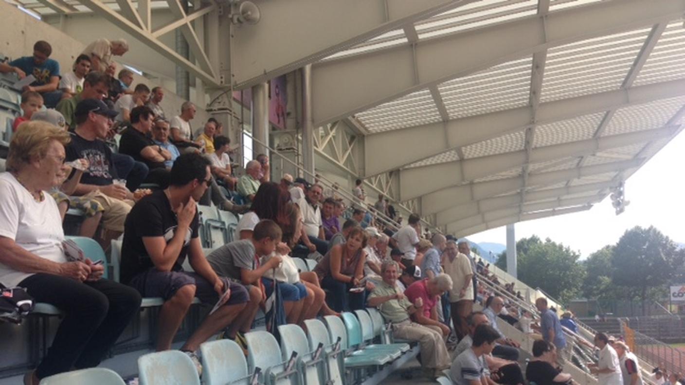 L'attesa allo stadio di Cornaredo
