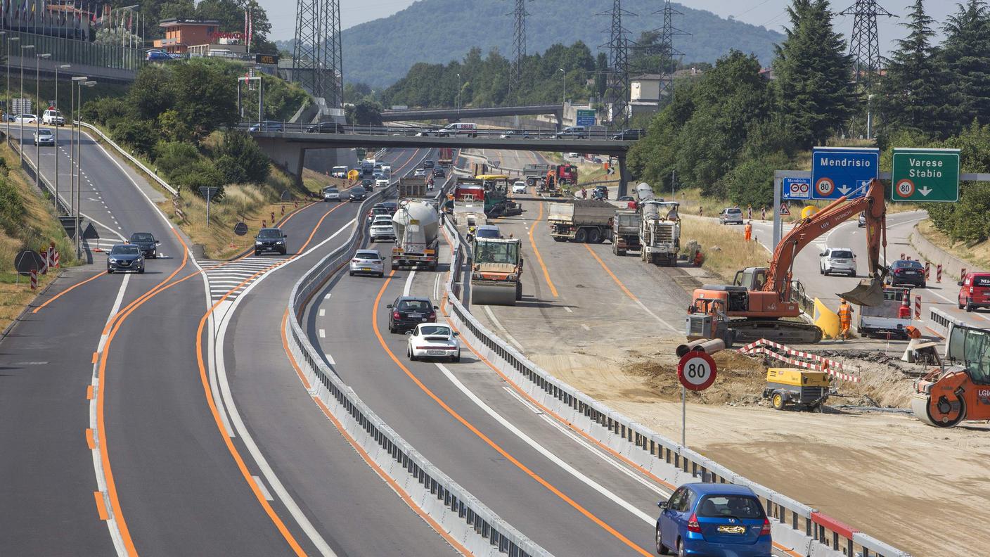 Una foto recente dello svincolo di Mendrisio dell'A2