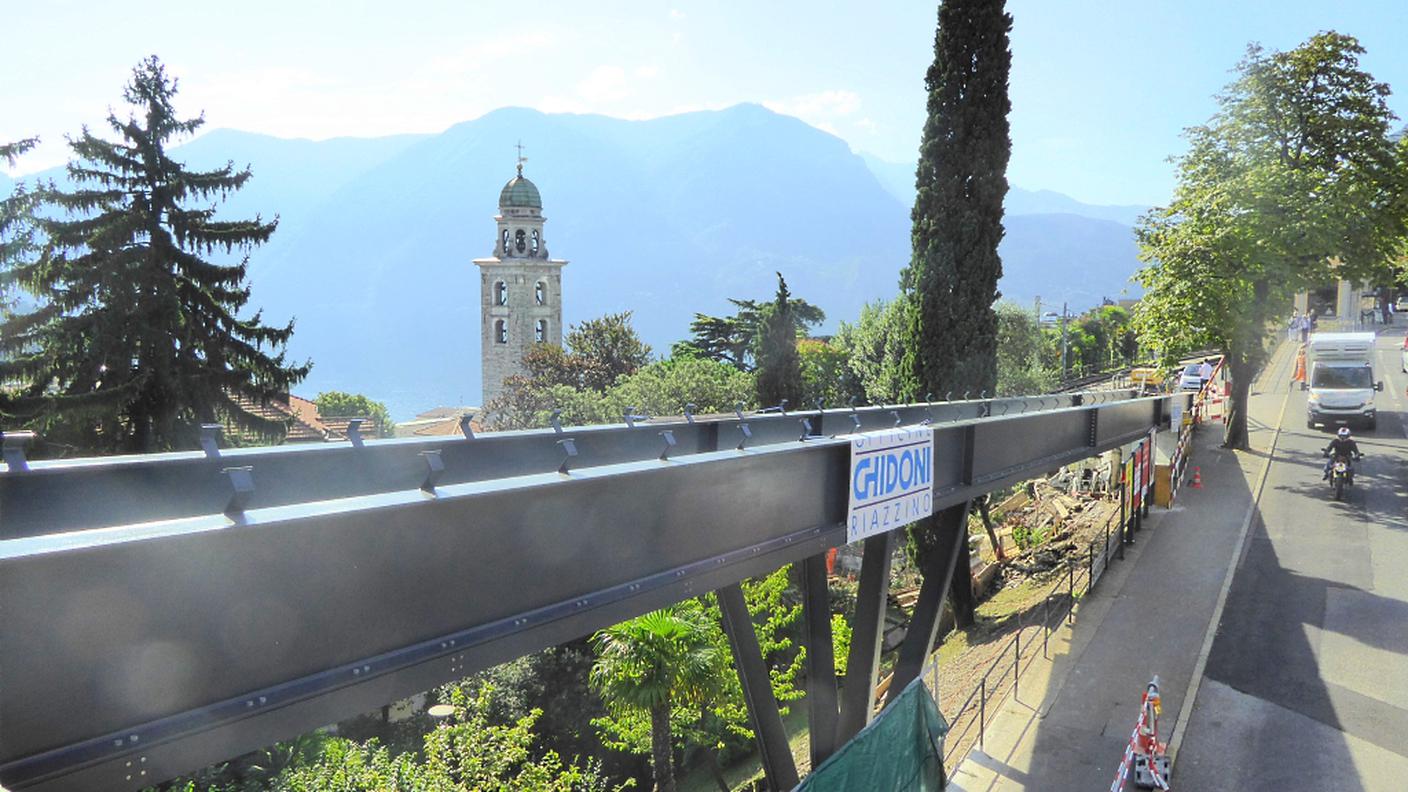 La nuova passerella tra le due stazioni ferroviarie a Lugano