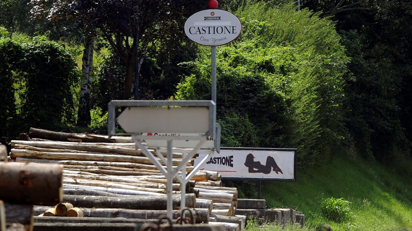 L'insegna dell'ex Motel Castione