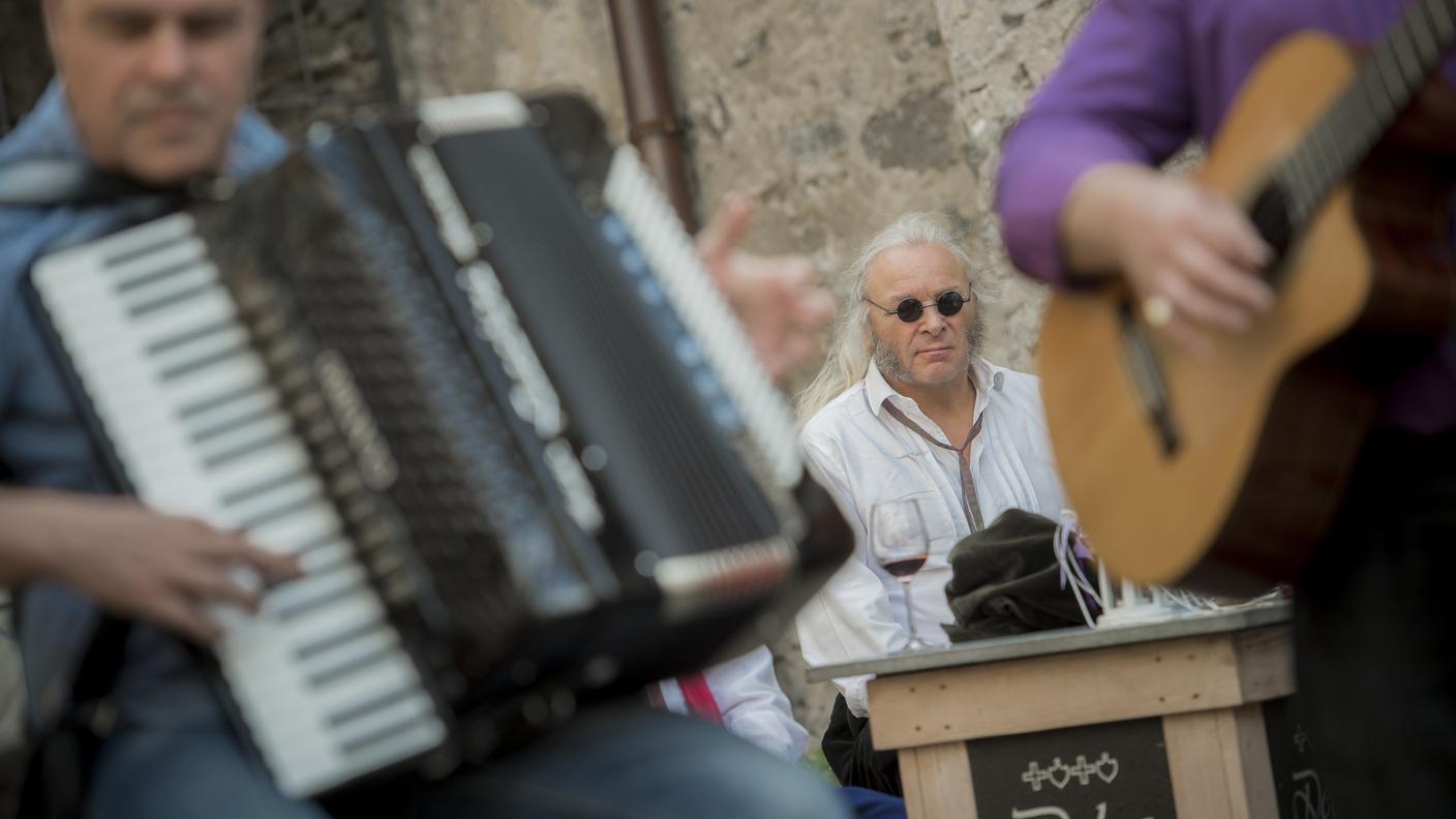 La musica non manca