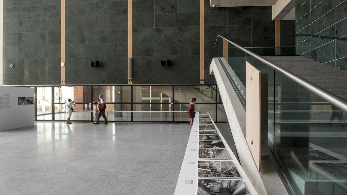 La hall
