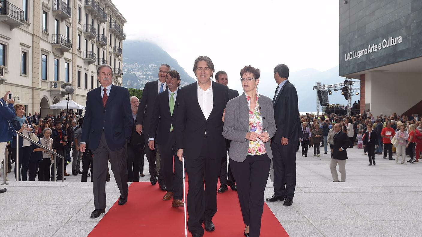 Il direttore del DECS Manuele Bertoli e la municipale Cristina Zanini Barzaghi