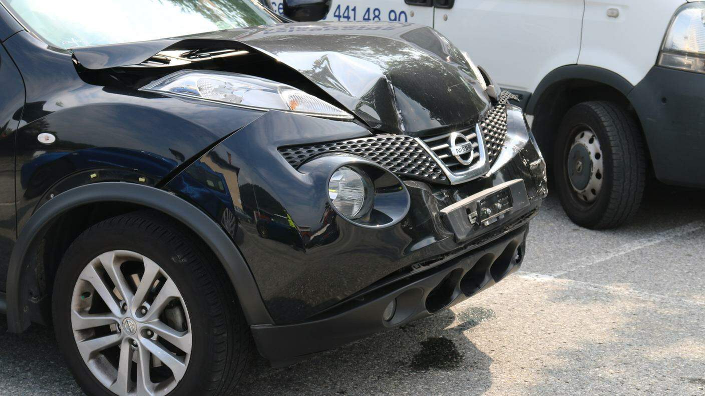 La Nissan Juke danneggiata sabato nel tamponamento