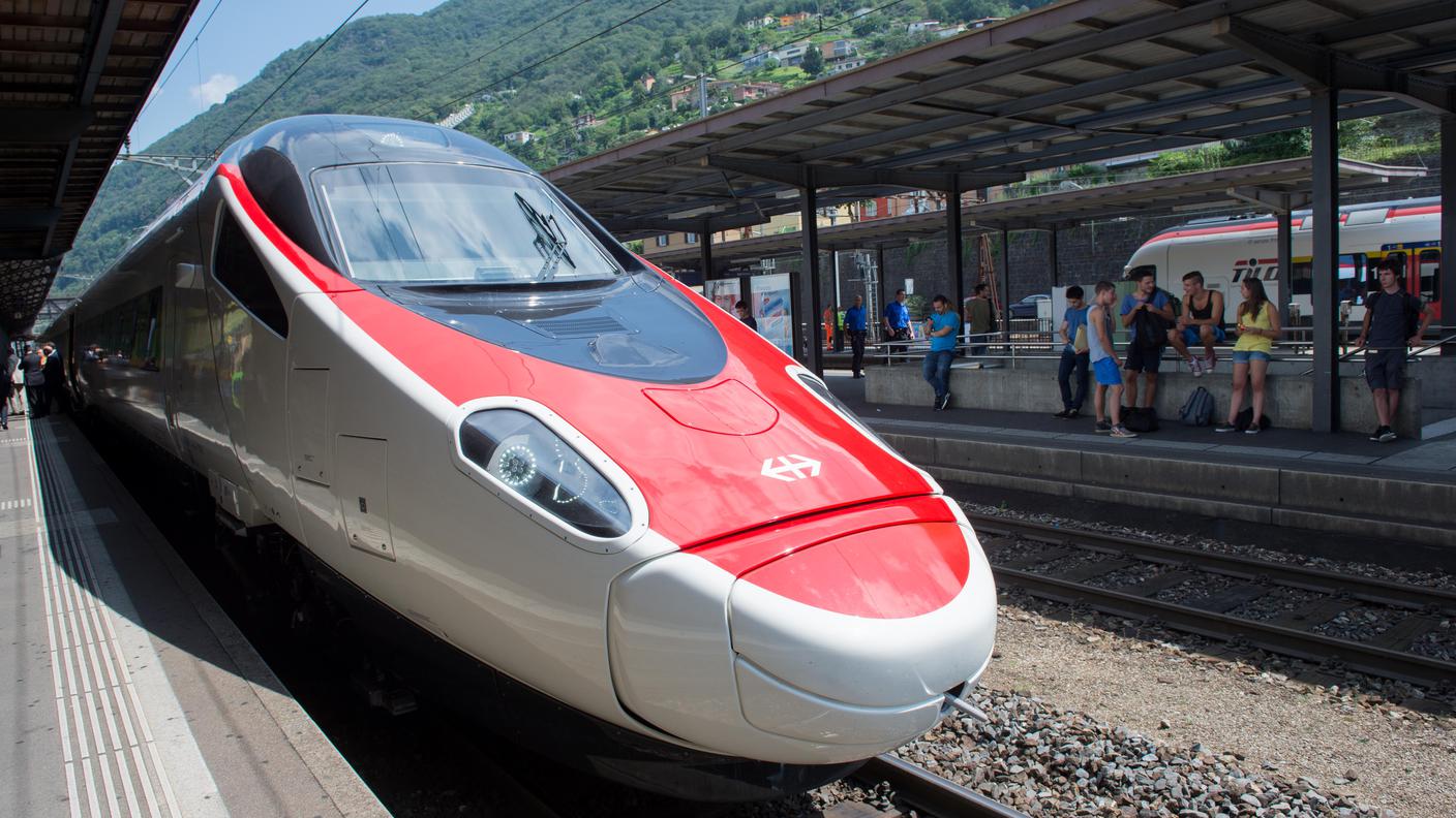 Il nuovo ETR 610 a Bellinzona