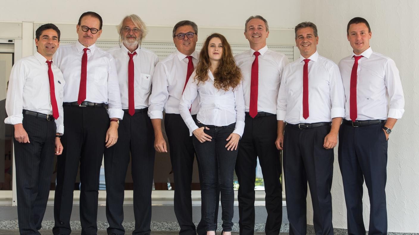 Candidati al Nazionale. Da sinistra: Tiziano Galeazzi, Orlando Del Don, Pierre Rusconi, Gabriele Pinoja, Lara Filippini, Battista Ghiggia (candidato agli Stati), Marco Chiesa e Piero Marchesi. 