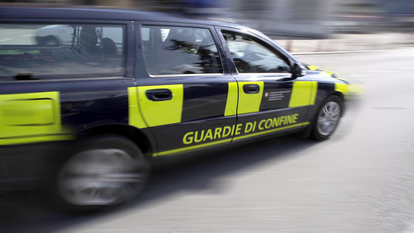 Guardie di confine e polizia hanno partecipato all'inseguimento