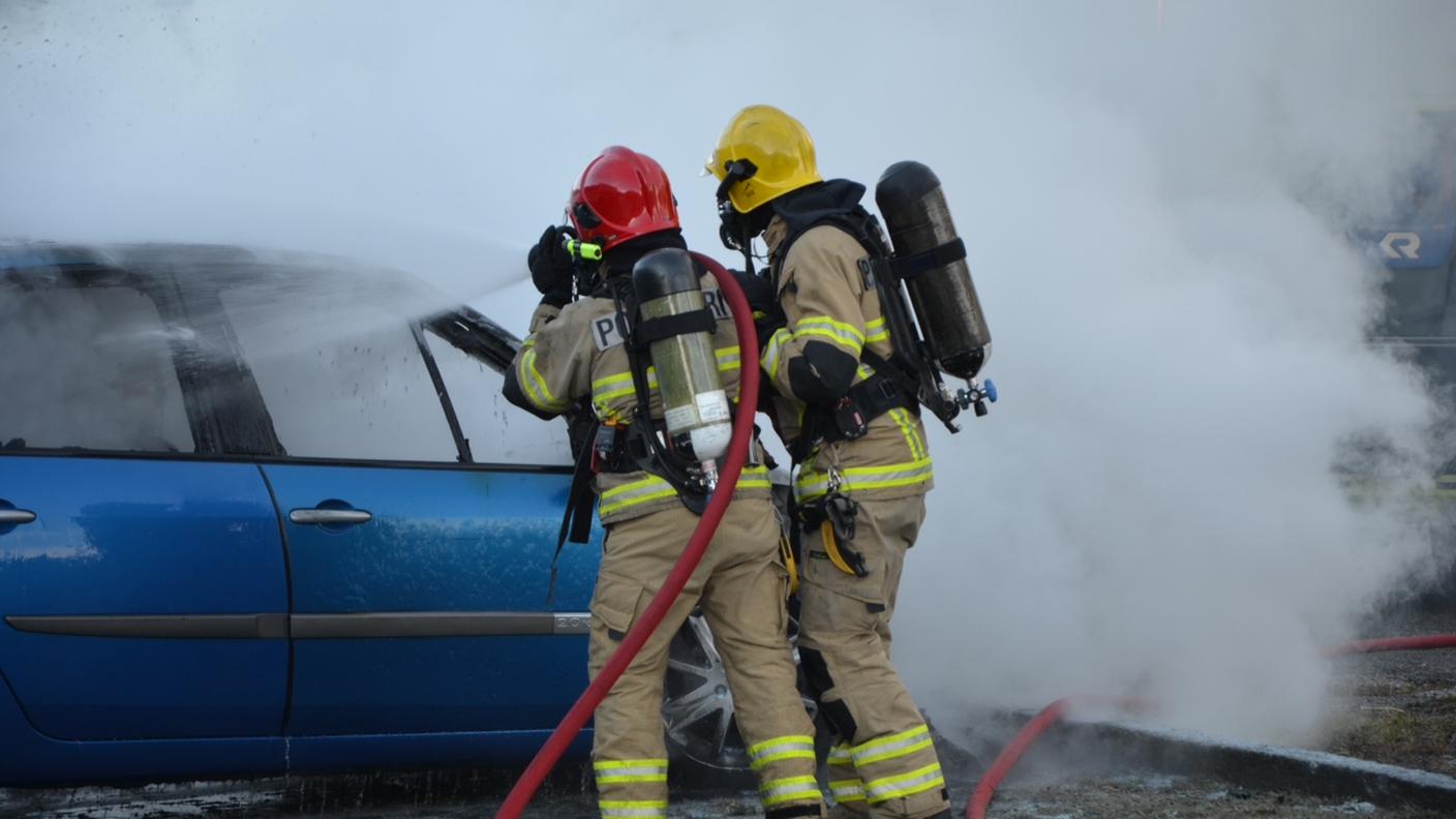 I pompieri di Bellinzona hanno provveduto a spegnere le fiamme