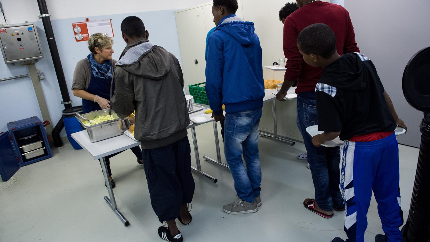 Da un migliaio a 400 casi di soggiorno illegale al mese