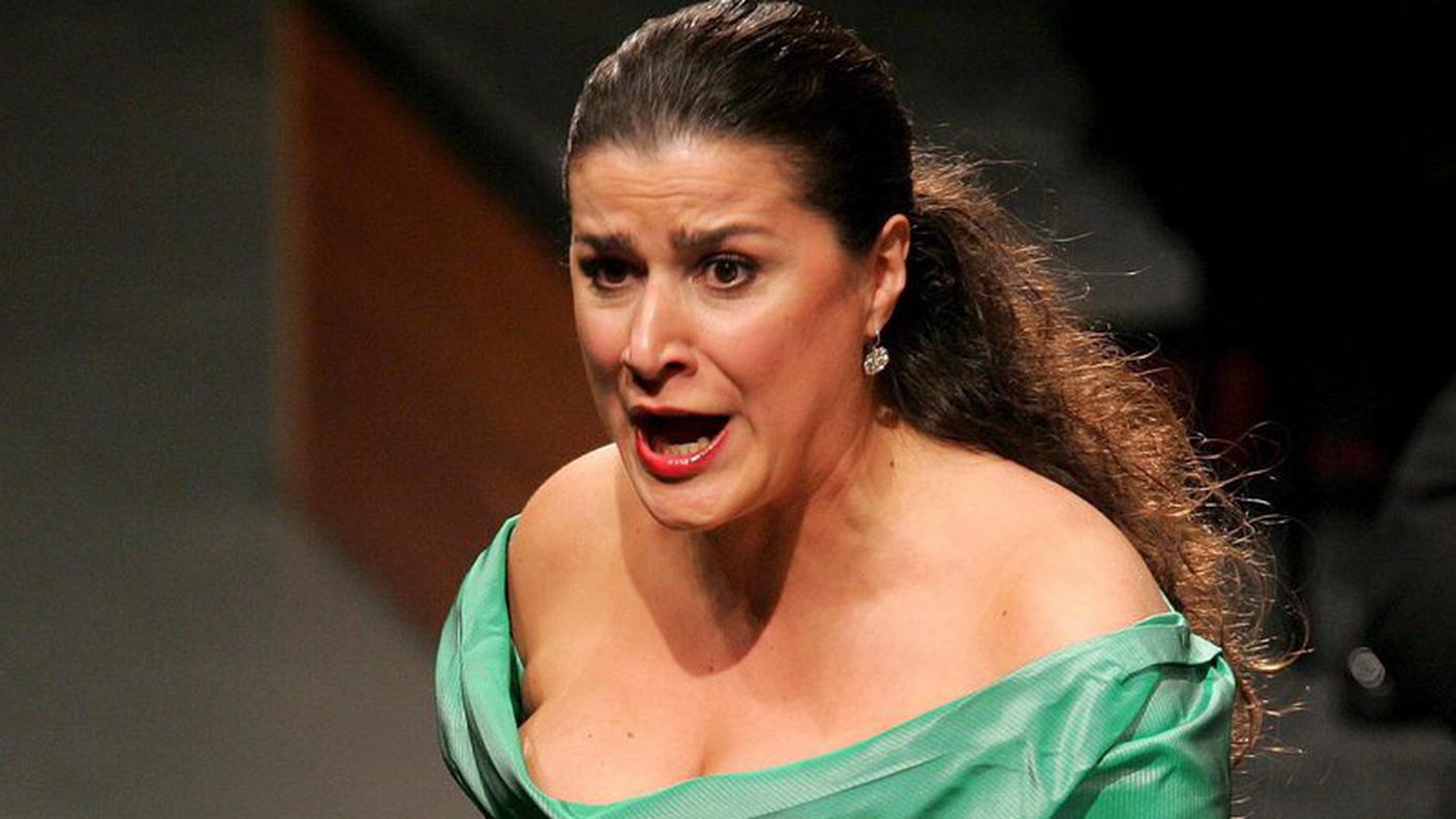 Il mezzosoprano Cecilia Bartoli in un concerto a Salisburgo