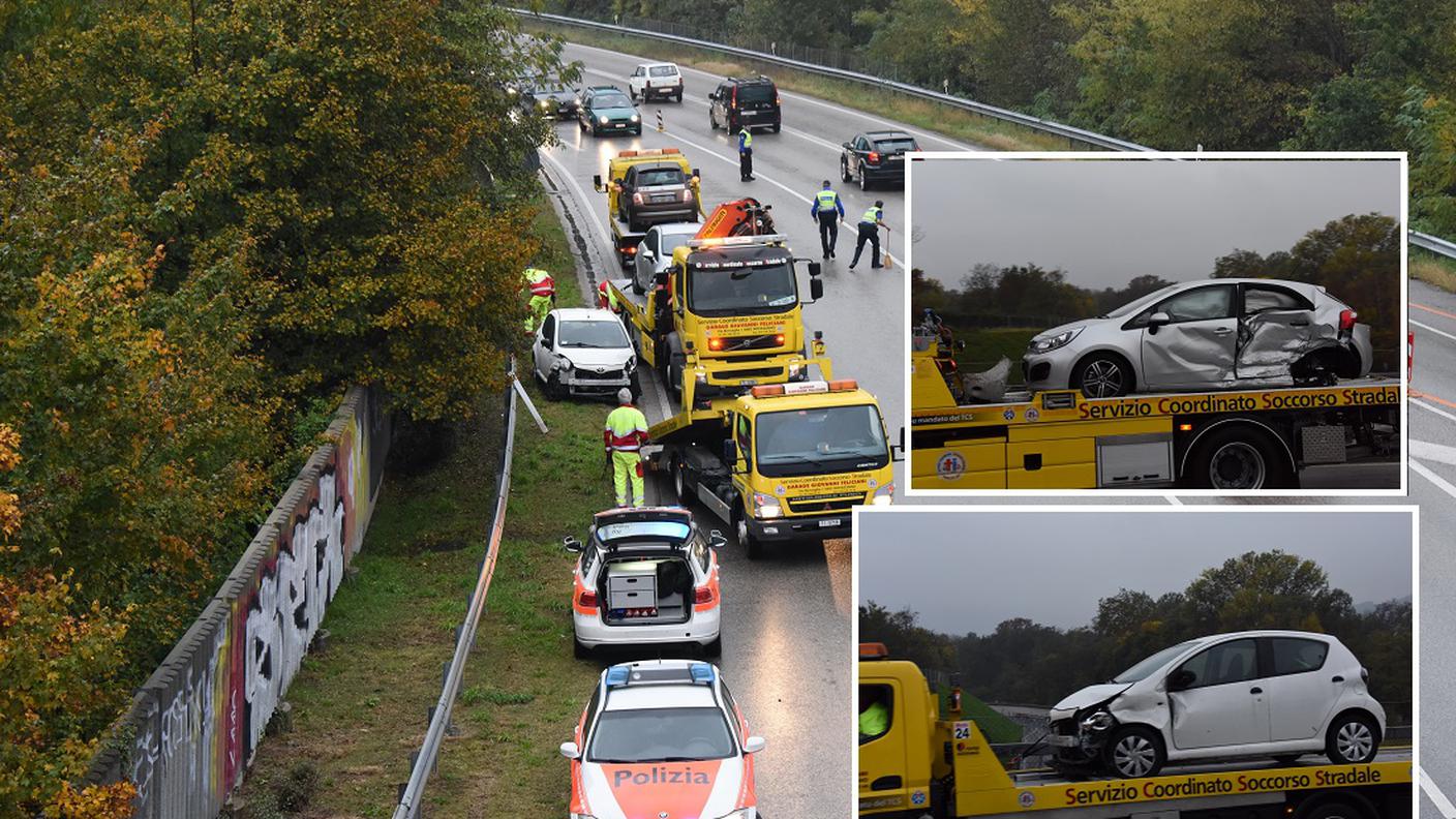 Il luogo della collisione e due delle auto coinvolte