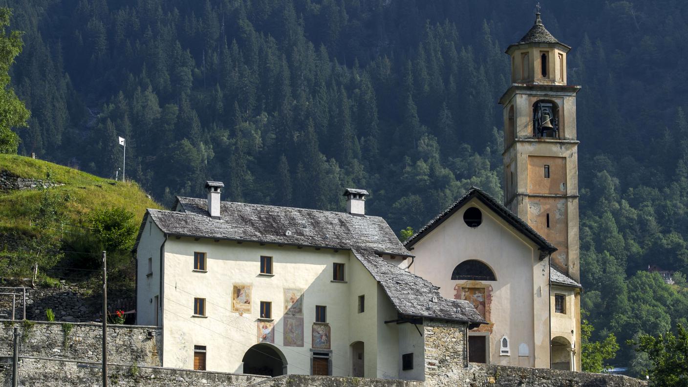 La chiesa di Cerentino in Val Rovana