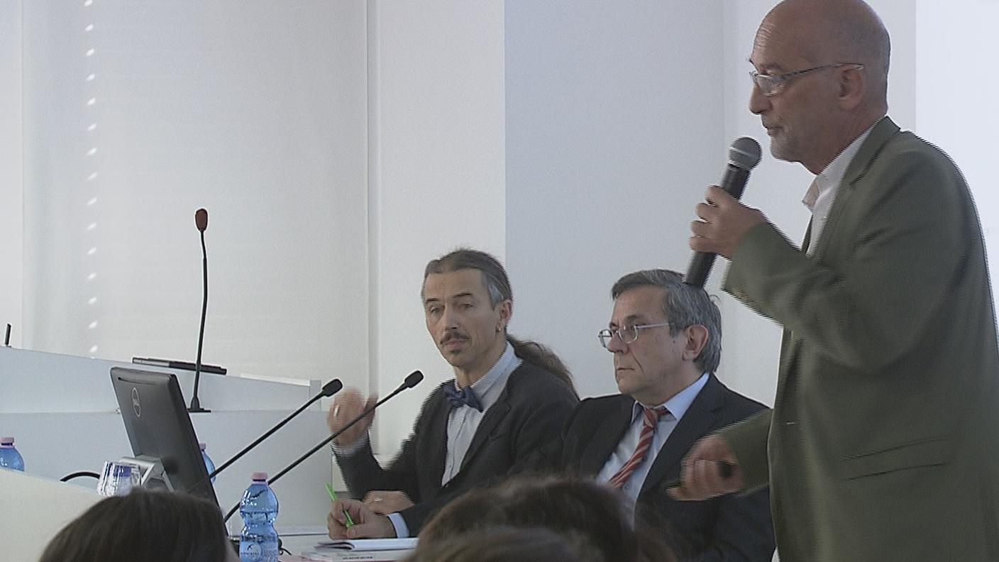 Da sinistra: Fabio Losa, il moderatore Alfonso Tuor e Rico Maggi