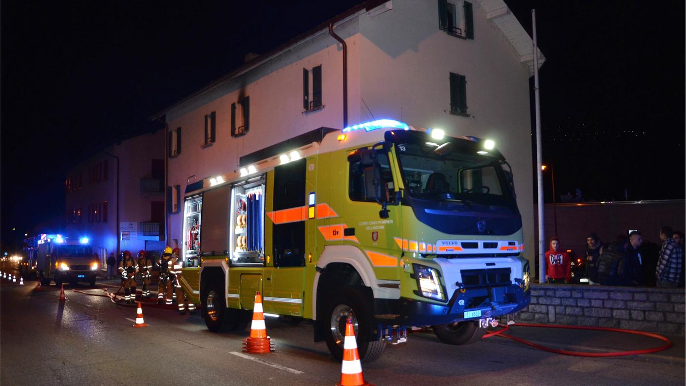 L'intervento dei pompieri a Monte Carasso