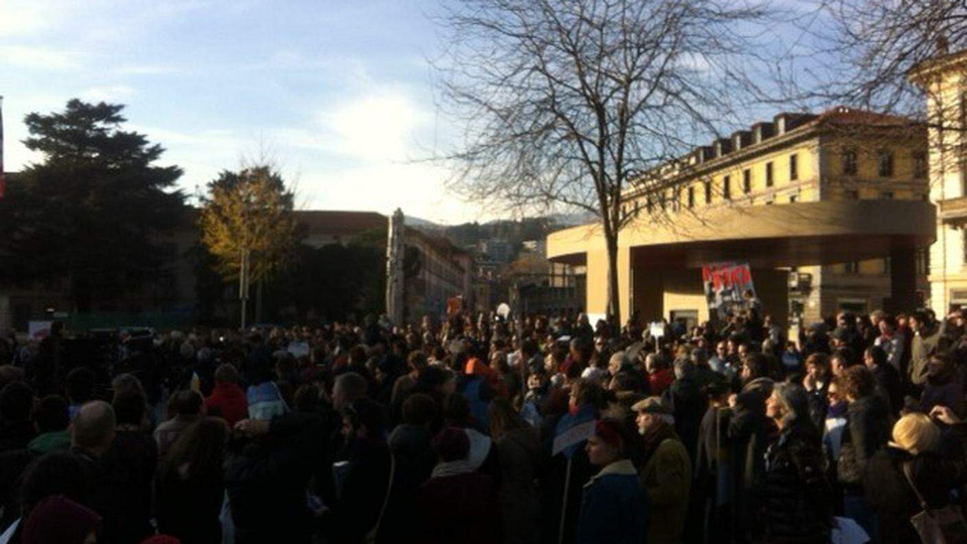La marcia si è conclusa in Piazza Castello, dove sono cominciati i concerti