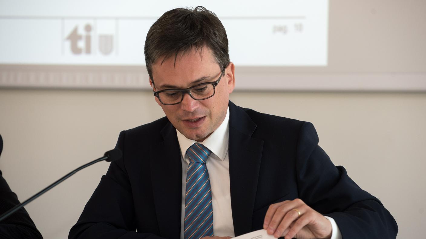 Vitta presenta la clausola di salvaguardia a Berna
