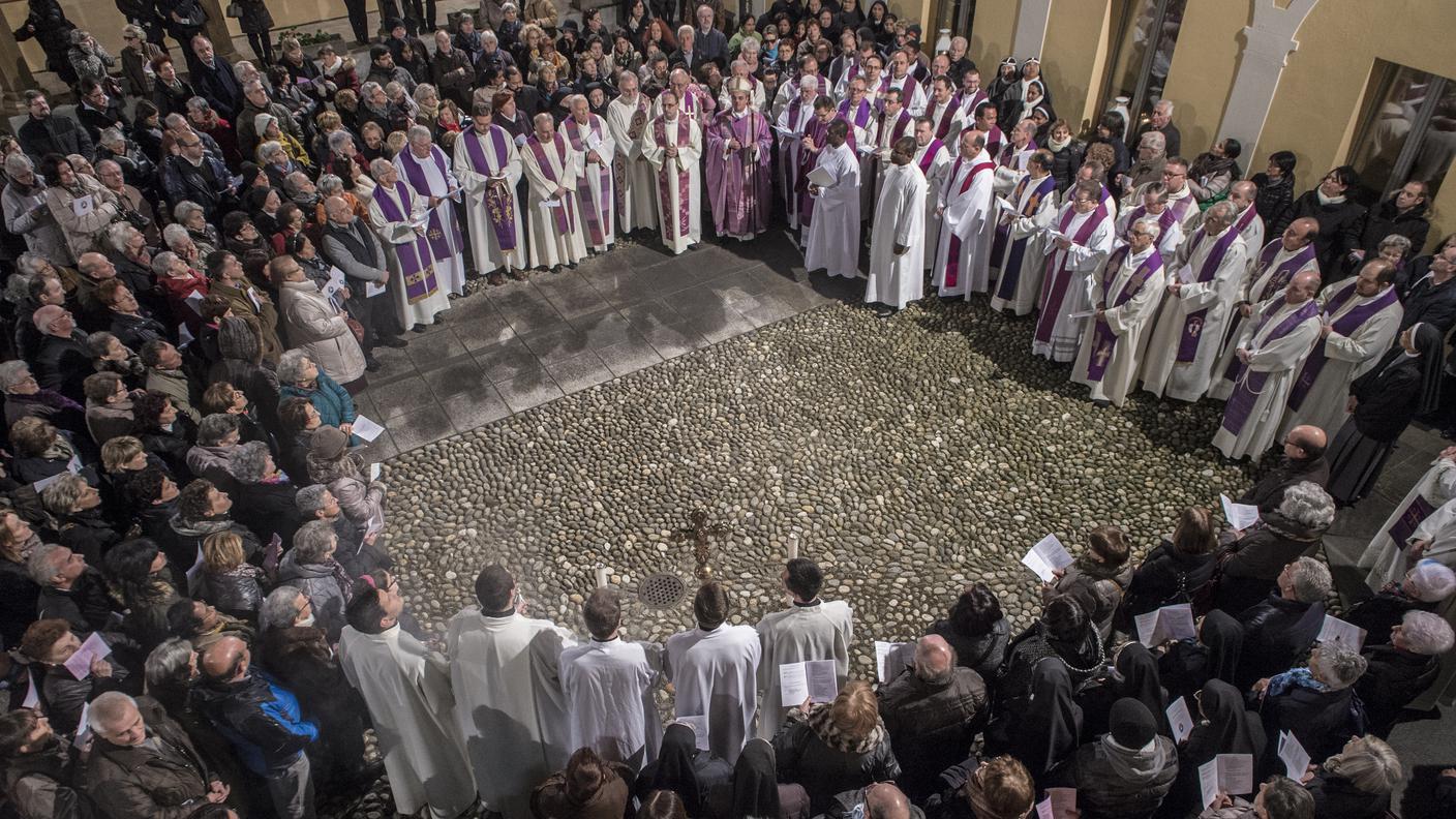 Bellinzona, l'apertura della Porta della Misericordia