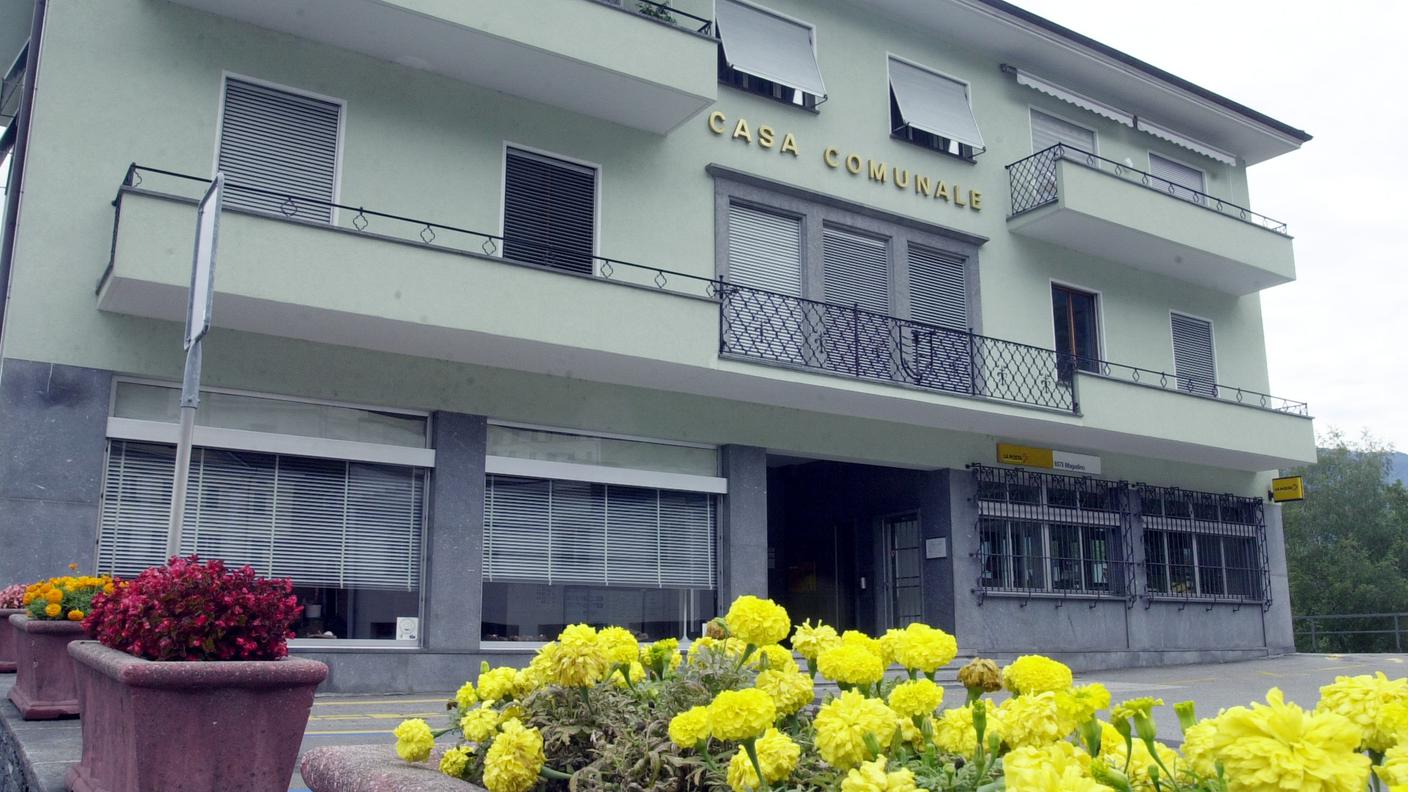 L'area contestata è adiacente all'ex casa comunale di Magadino