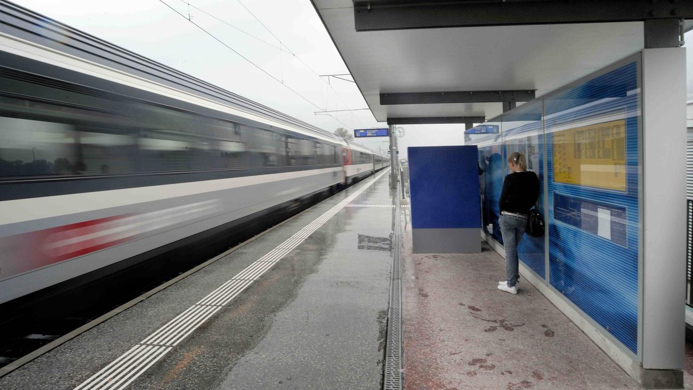 Il treno ha urtato l'uomo non lontano dalla stazione di Gordola