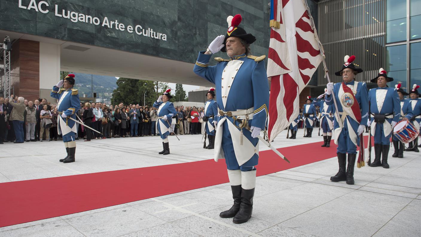 All'inaugurazione del nuovo centro culturale