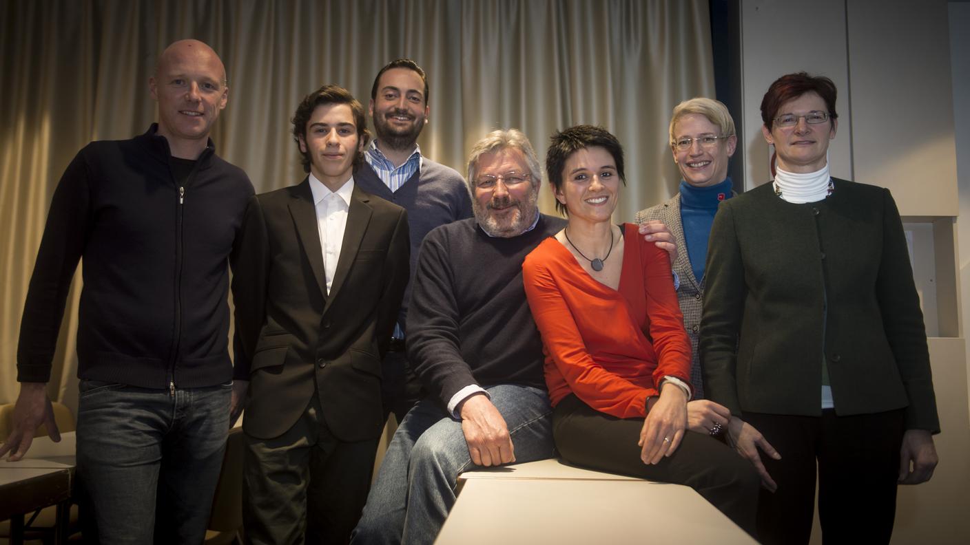 Nella foto da sinistra Nicola Schönenberger, Simone Cattaneo, Carlo Zoppi, Jacques Ducry, Simona Buri, Beatrice Reimann e Cristina Zanini Barzaghi