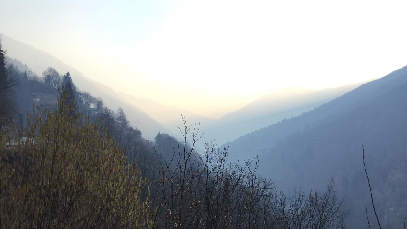 Centovalli avvolte dal fumo