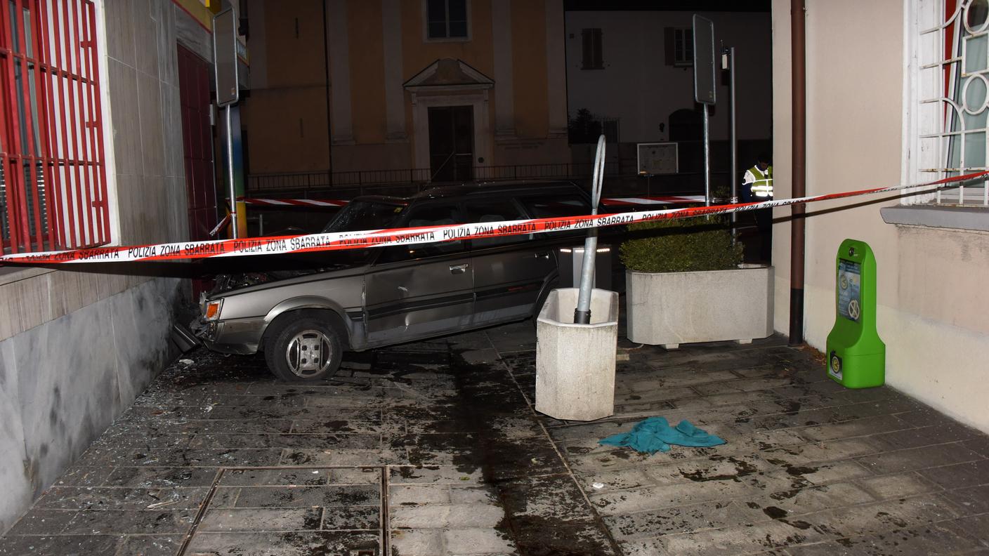 Le immagini dello scontro
