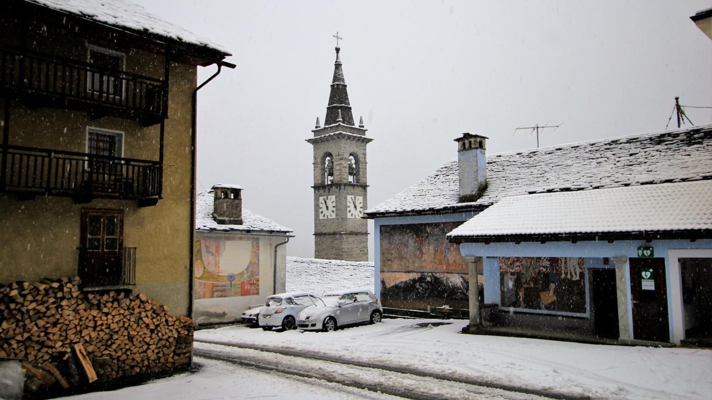 Neve a Comologno