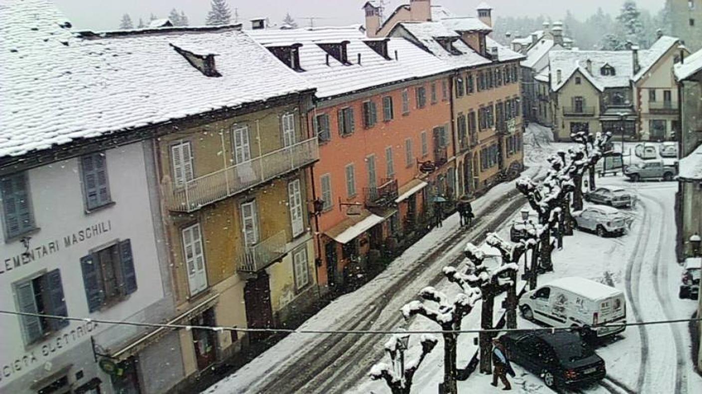 Dopo i roghi e gli incendi a Santa Maria Maggiore si "saluta" con sollievo la neve