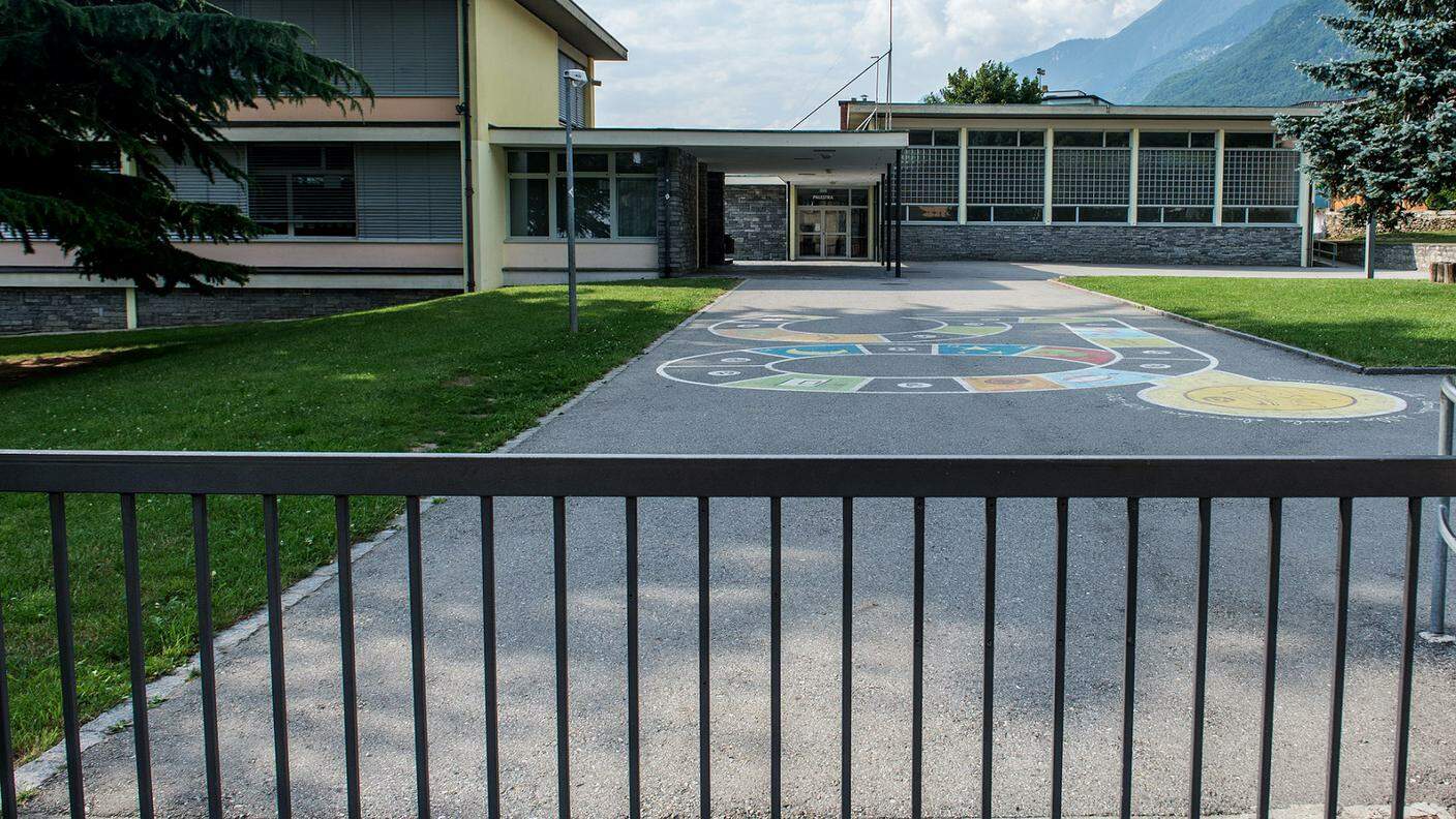 L'ingresso delle scuole elementari di Arbedo