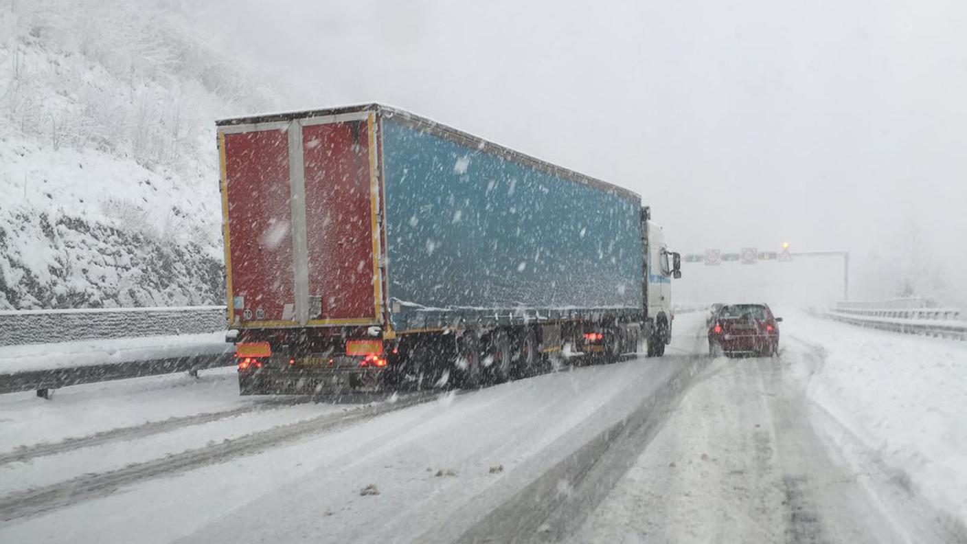 Camion sul Ceneri