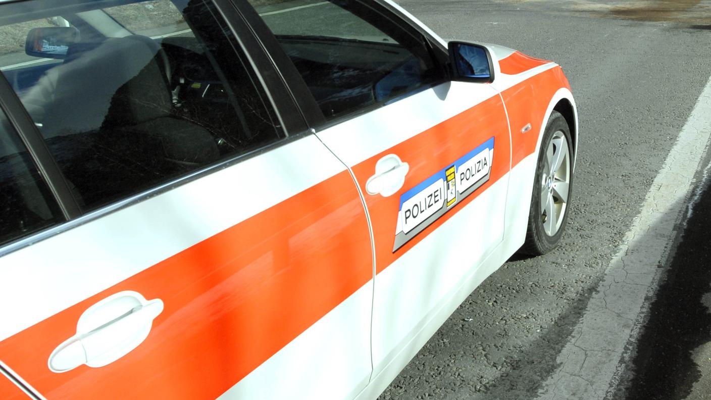 La polizia grigionese ha verificato sul posto le grosse dimensioni dello smottamento