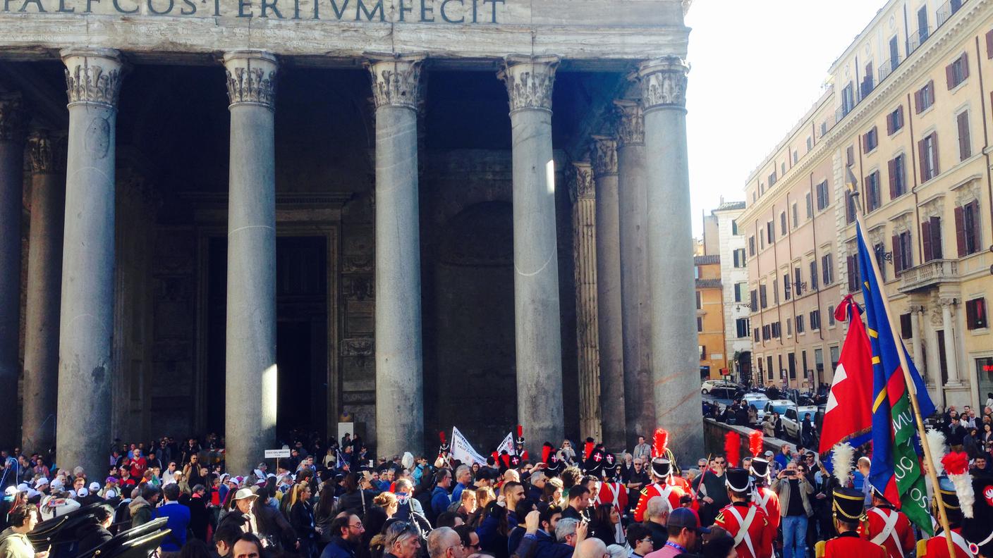La Milizia di Leontica fa il suo ingresso al Phanteon