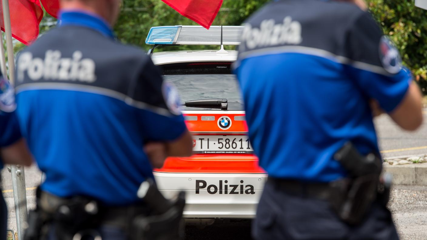 I casi di minacce e aggressioni contro poliziotti sono in aumento