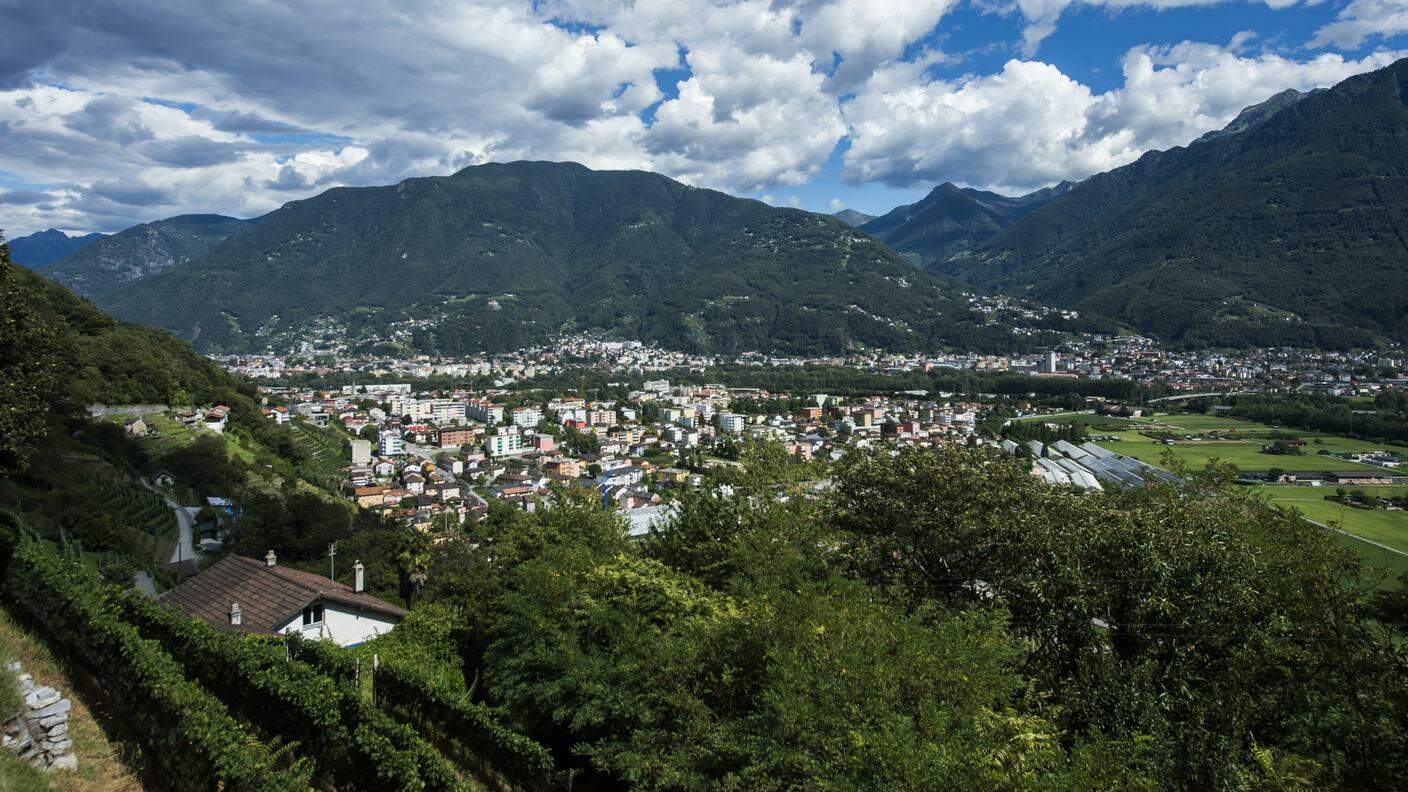 Scorcio del distretto con Sementina, Monte Carasso, Bellinzona e Giubiasco