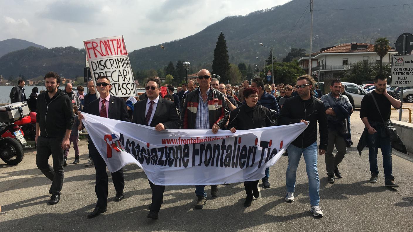 Il corteo in marcia