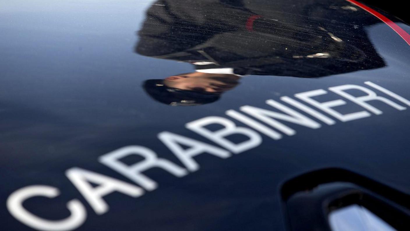 I malviventi hanno cercato di mandare i carabinieri fuori strada