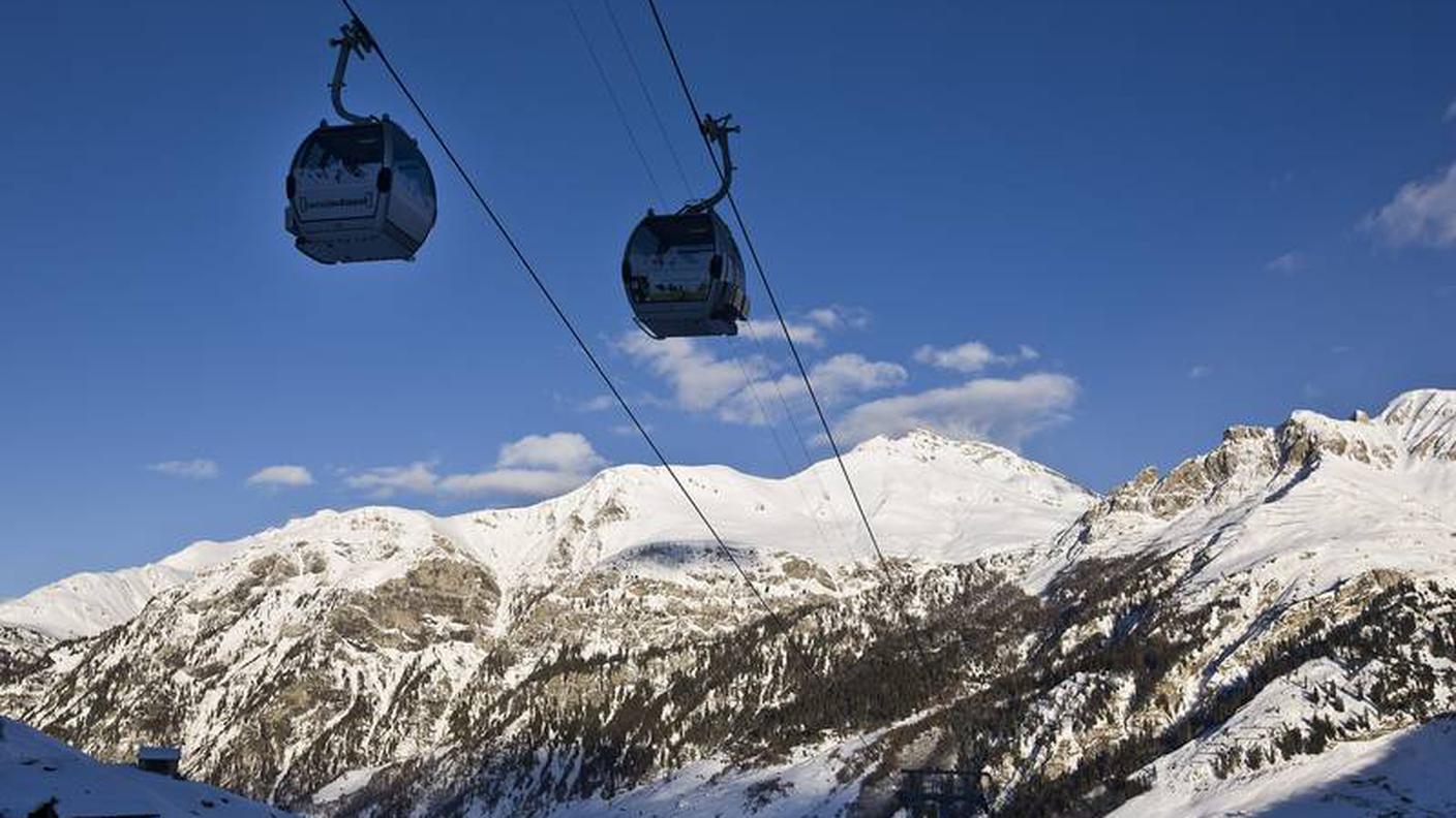 La funivia che da Vals porta alle piste in quota