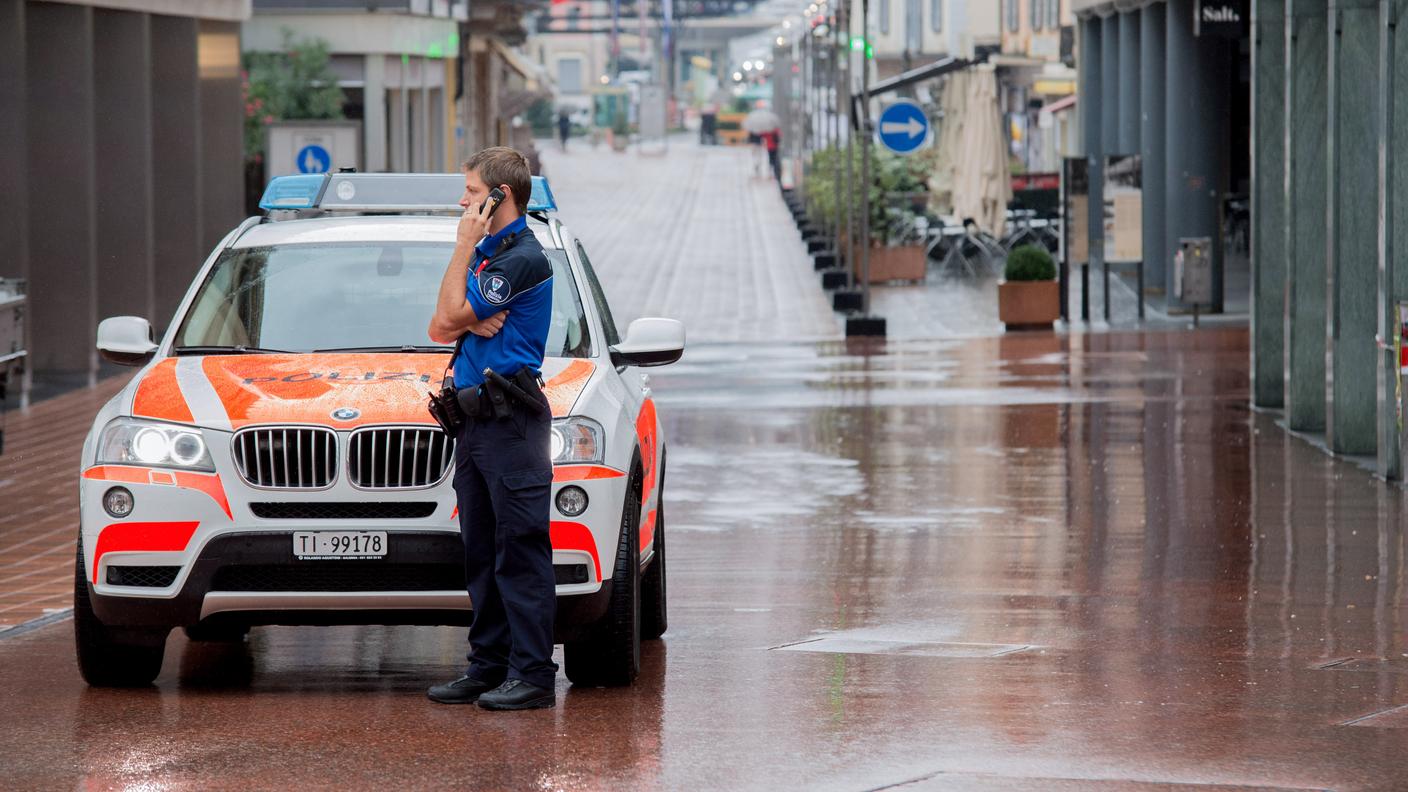 La polizia su Corso San Gottardo